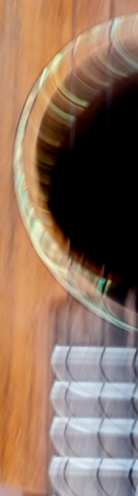 guitar abolone trailed from movement